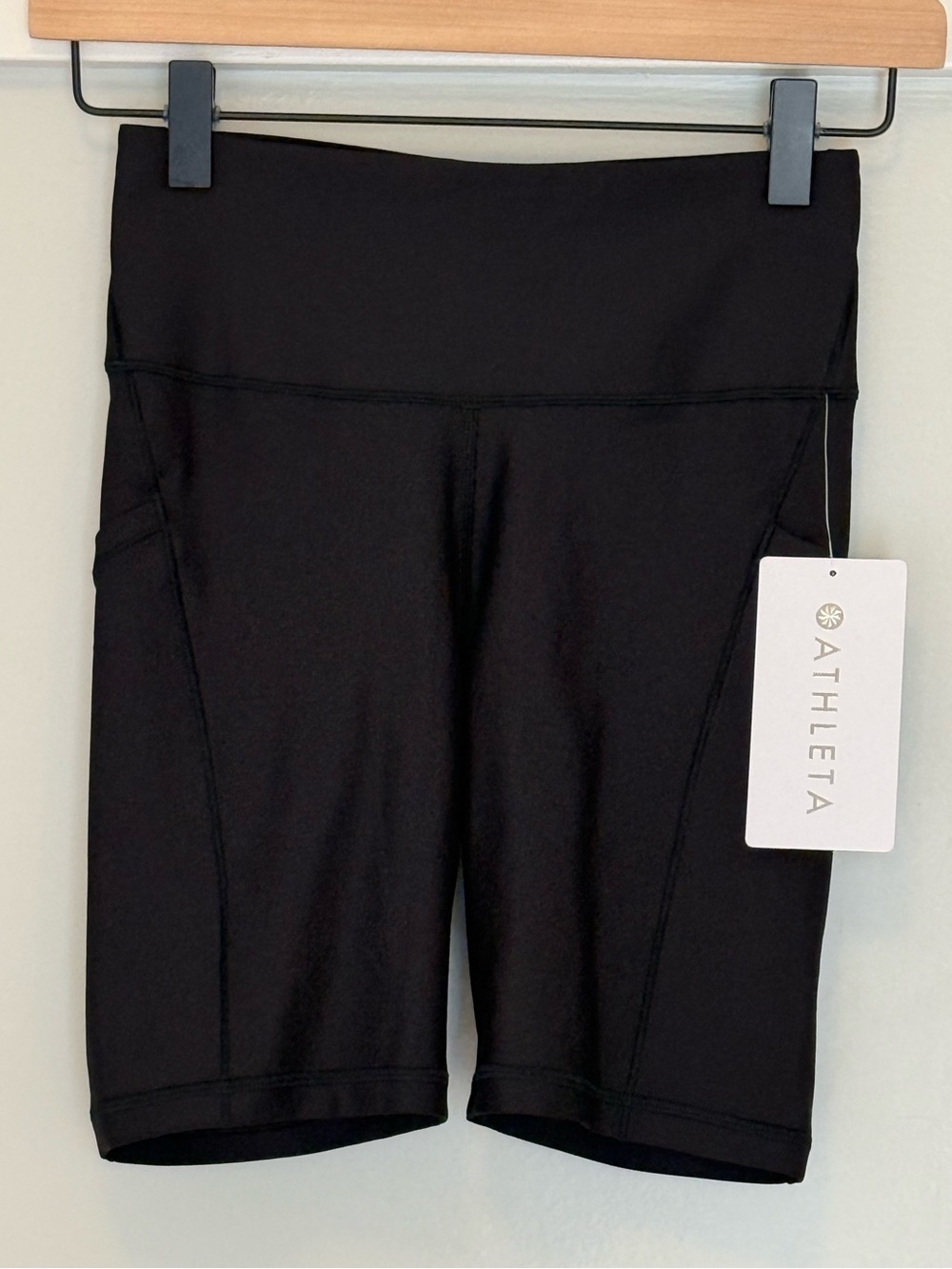 Athleta Interval Stash 7” Bike Shorts Black XS NWT